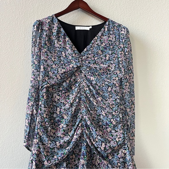 ASTR The Label Ruched Front Floral Midi Dress - Picture 5 of 13